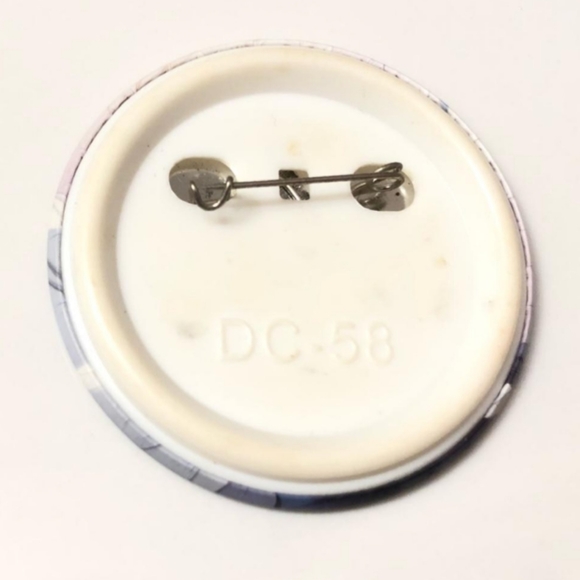 Owari No Seraph Mikayuu Boy Love Yaoi Pin - Picture 2 of 2